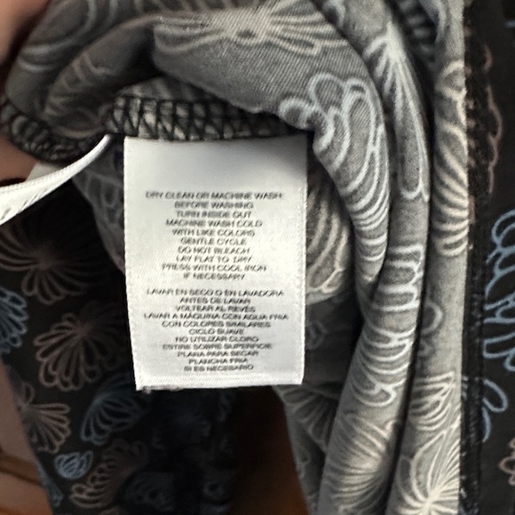 Anne Klein Black Blue Taupe Geo Floral Patterned V Neck Long Sleeve Blouse Small - Picture 3 of 8